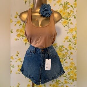 Forever 21 high rise denim shorts size 30